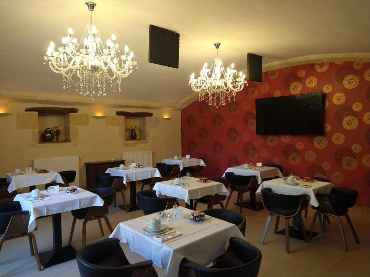 Hotel La Croix De Vernuche Varennes-Vauzelles Buitenkant foto