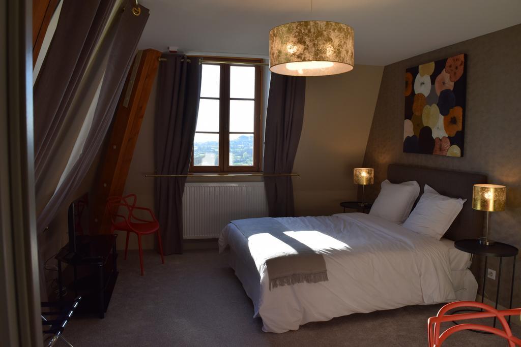 Hotel La Croix De Vernuche Varennes-Vauzelles Buitenkant foto