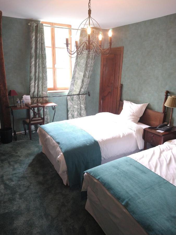 Hotel La Croix De Vernuche Varennes-Vauzelles Buitenkant foto