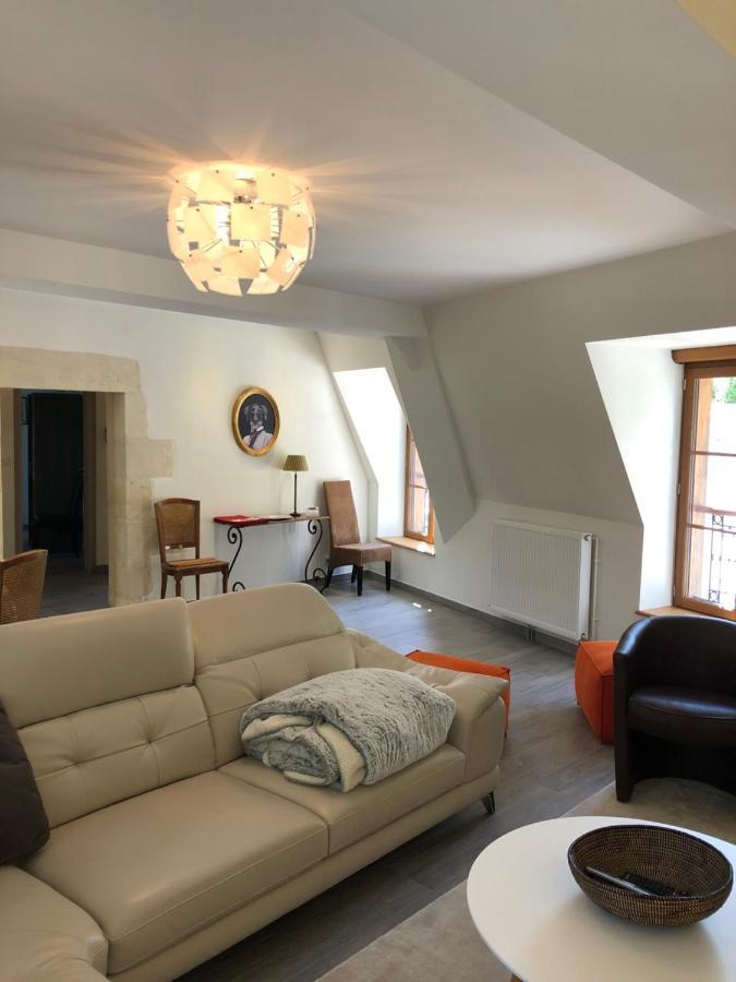 Hotel La Croix De Vernuche Varennes-Vauzelles Buitenkant foto